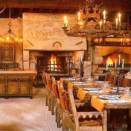 De L'abbatiale Bed & Breakfast 4*