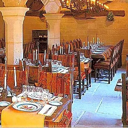 De L'abbatiale Bed & Breakfast