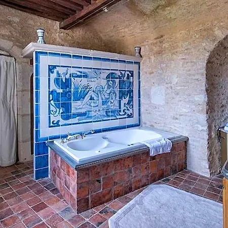 Bed & Breakfast De L'abbatiale 4*