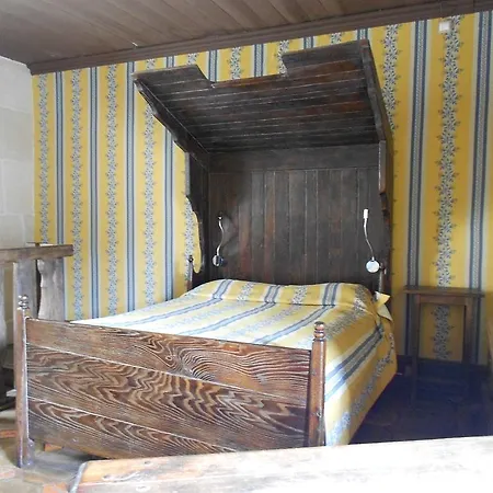 De L'abbatiale Bed & Breakfast 4*