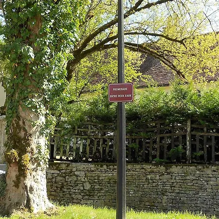 Oda ve Kahvaltı De L'abbatiale
