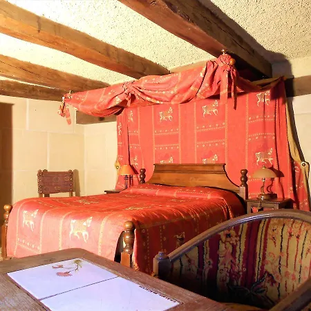 De L'abbatiale Bed & Breakfast 4*