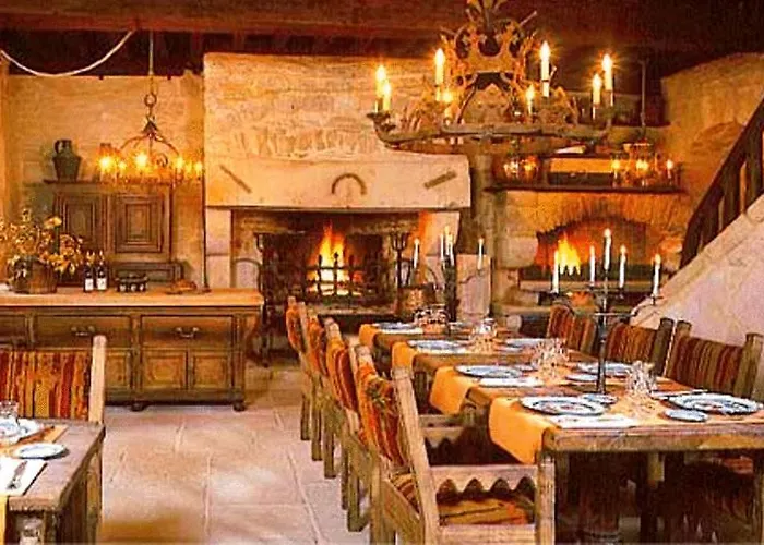 De L'abbatiale Bed & Breakfast 4*