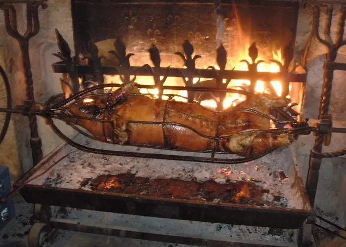 De L'abbatiale Bed and Breakfast 4*