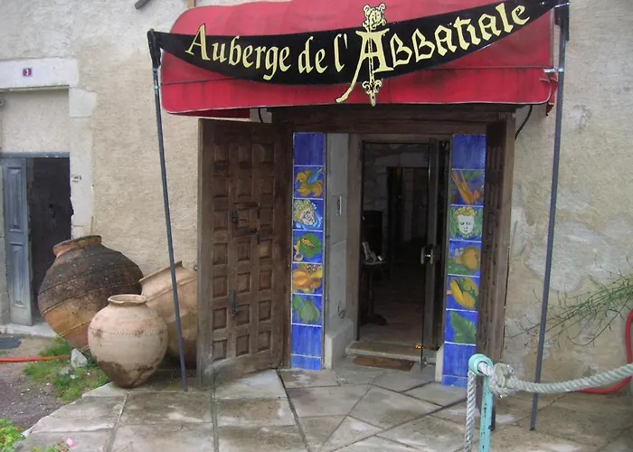 De L'abbatiale Bed & Breakfast 4*